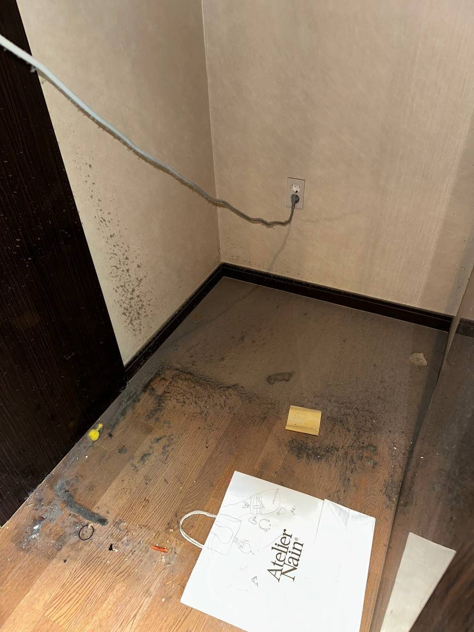 Storage floor corner before CLEANX cleaning